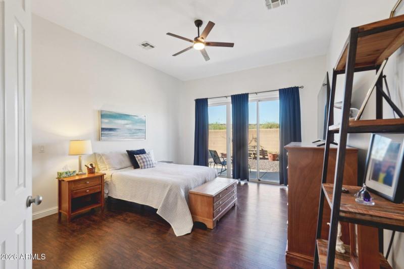 39-web-or-mls-W Salter Dr-S0503-039