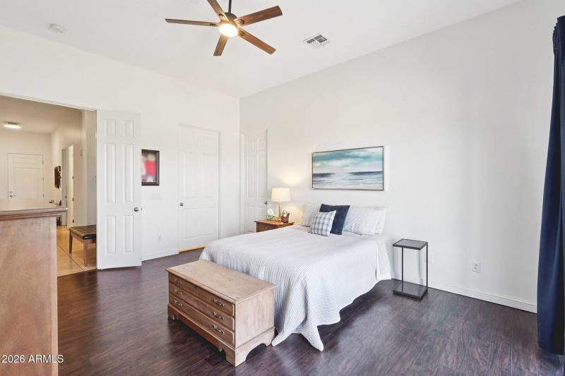 47-web-or-mls-W Salter Dr-S0503-047