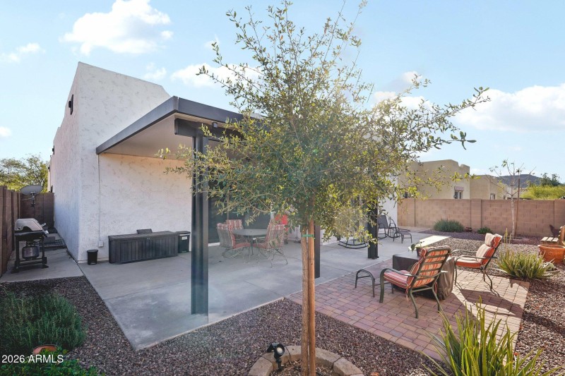 50-web-or-mls-W Salter Dr-S0503-050