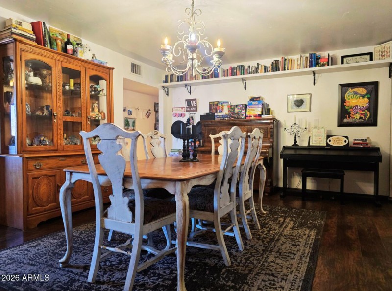 Dining Room (View B)
