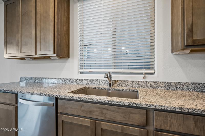 13-17566WSJA-ocupix-