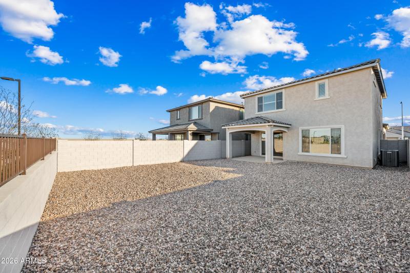 17-17566WSJA-ocupix-