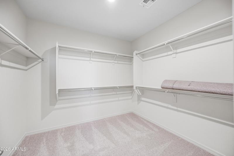 26-17566WSJA-ocupix-