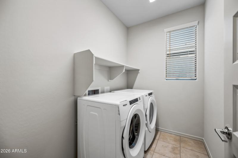 32-17566WSJA-ocupix-