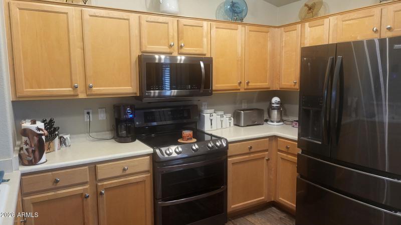 New Hardware on Cabinets