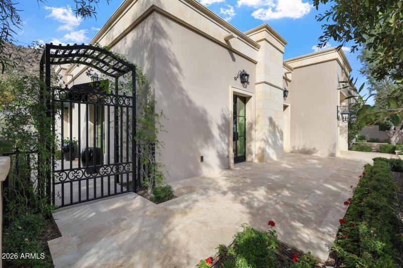 #75 front view to side courtyard