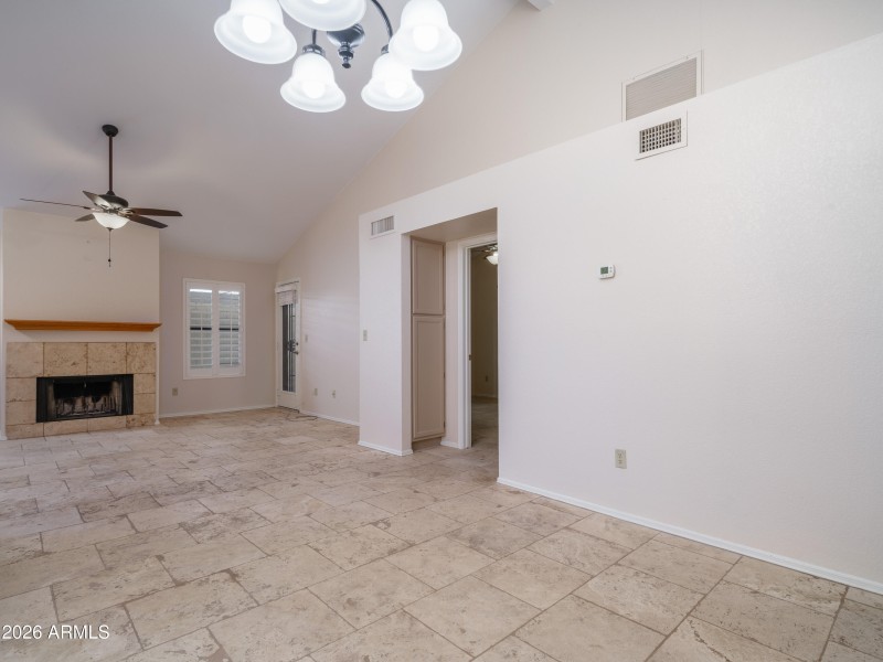 1836 N Stapley Dr-15