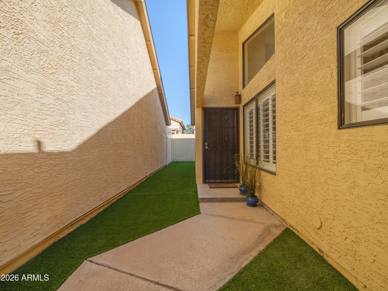 1836 N Stapley Dr-24