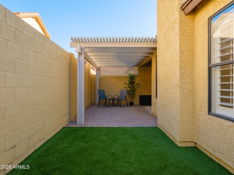 1836 N Stapley Dr-25