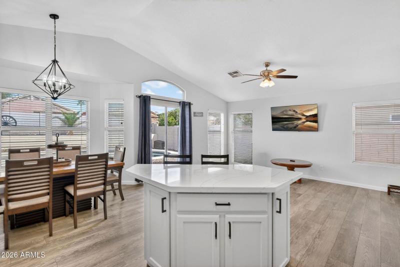 14-web-or-mls-41E Dry Creek Rd