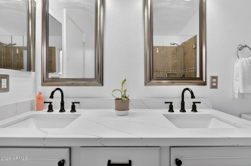 24-web-or-mls-49E Dry Creek Rd