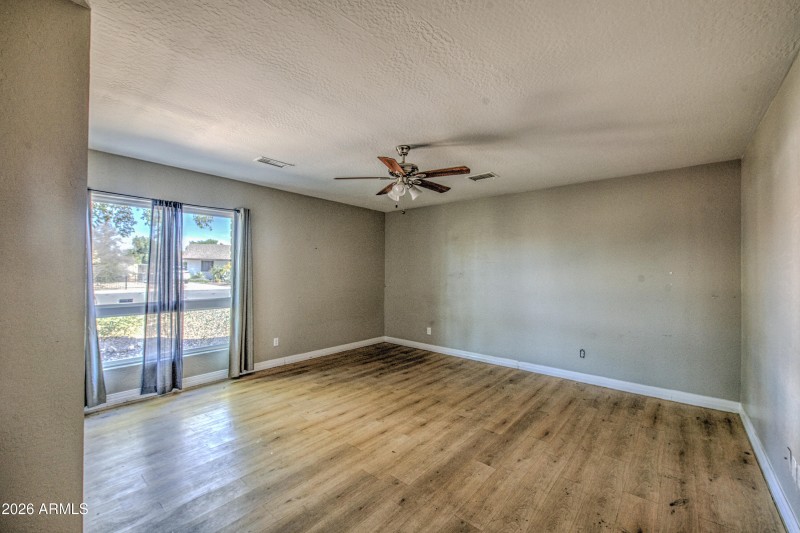 Bedroom 2-pic 1