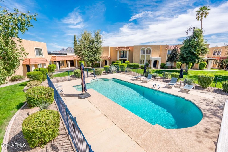 North Pool & Mtn View