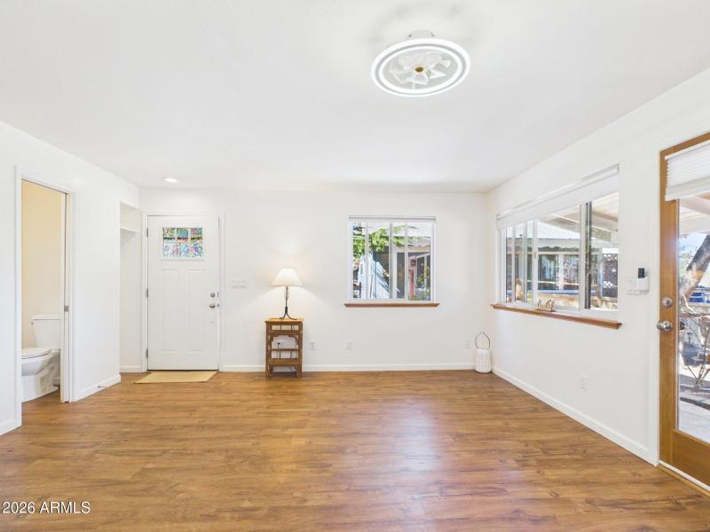 14-web-or-mls-CAM03379G0-PR0184-STILL005