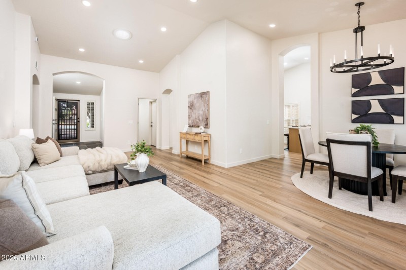 1033 E Hearne Way - MLS-11