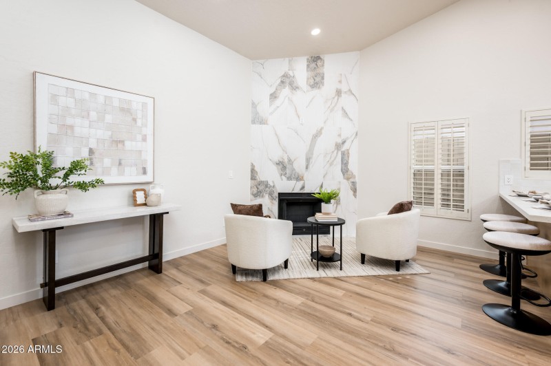 1033 E Hearne Way - MLS-15