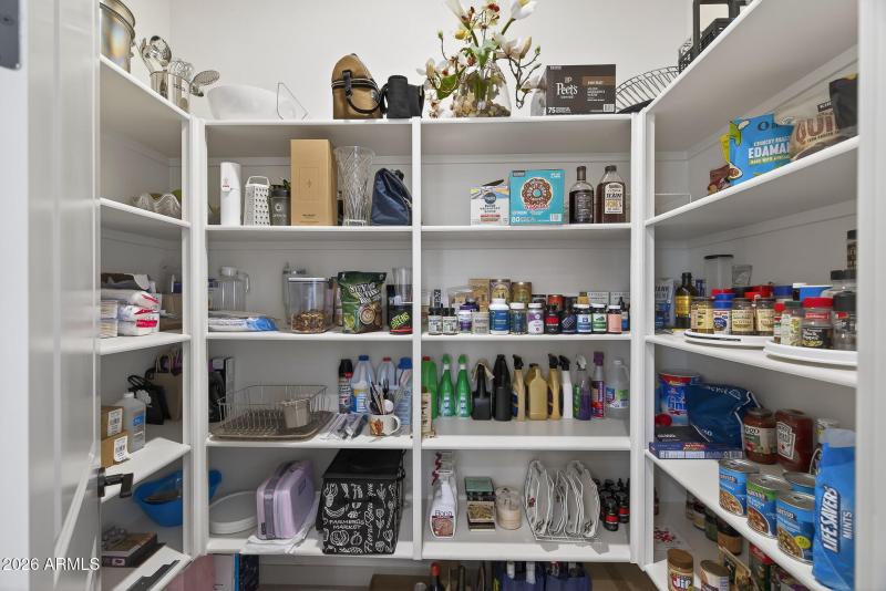 15) PANTRY