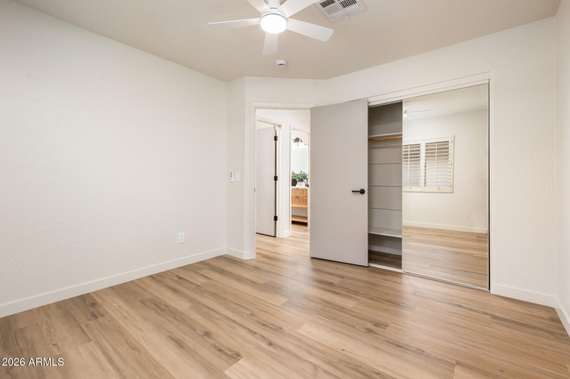 1033 E Hearne Way - MLS-39