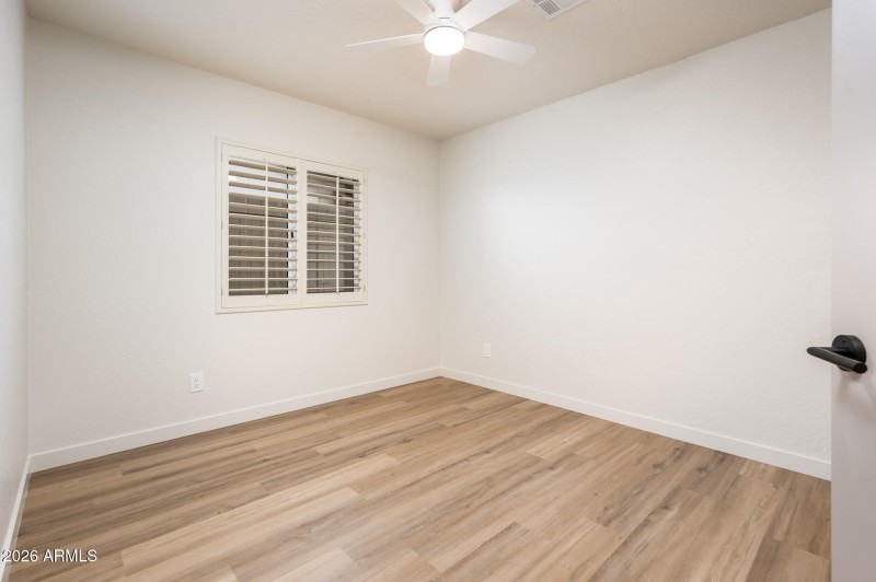 1033 E Hearne Way - MLS-40