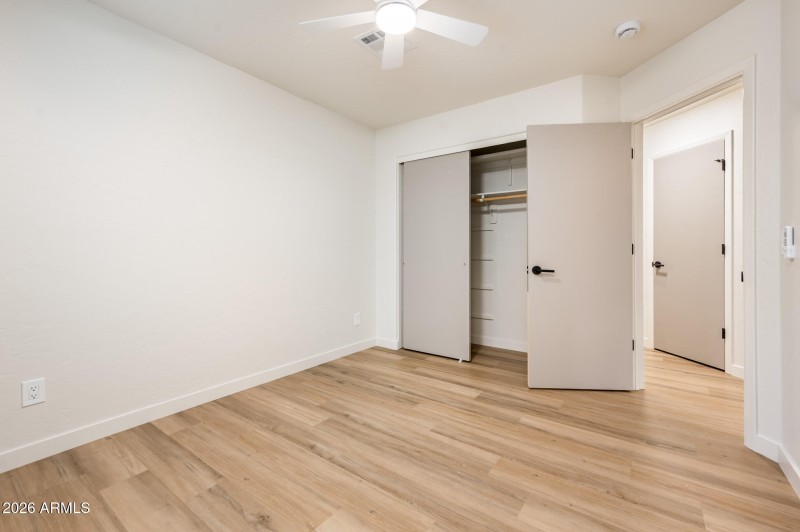 1033 E Hearne Way - MLS-41