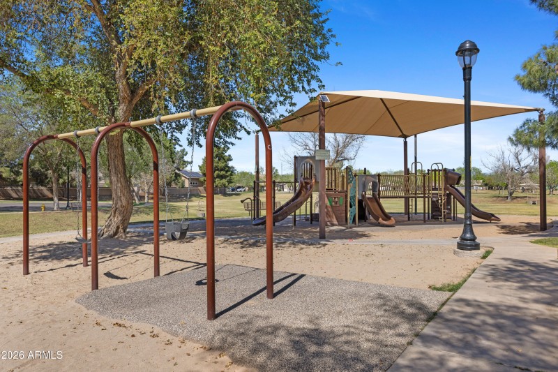 43-print-3423-e-linda-ln