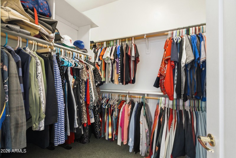 19_1645 e orangewood st-19