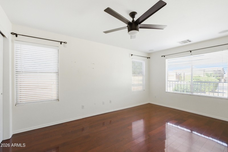 27_1645 e orangewood st-27