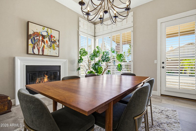 Dining with Fireplace!