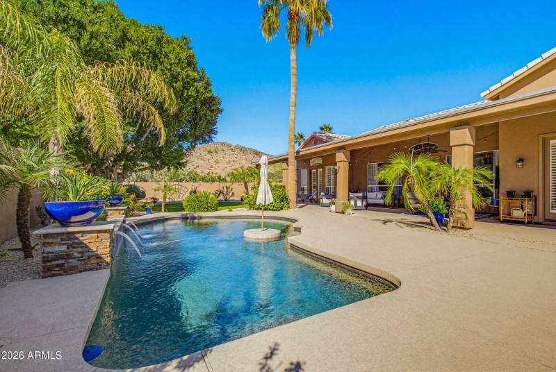 Pool/ Expansive Patio