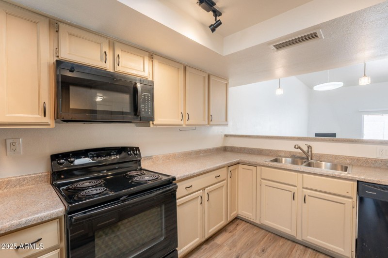 14-web-or-mls-37th-14