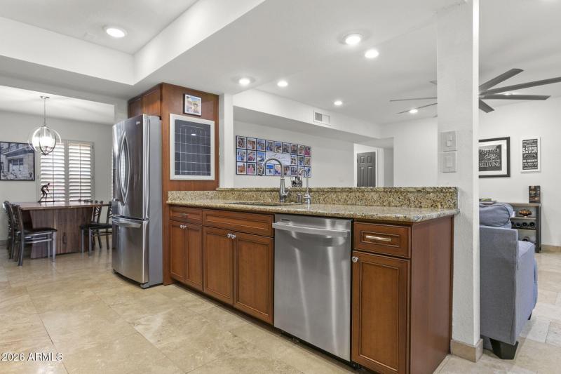 12-web-or-mls-5734-e-betty-elyse-ln