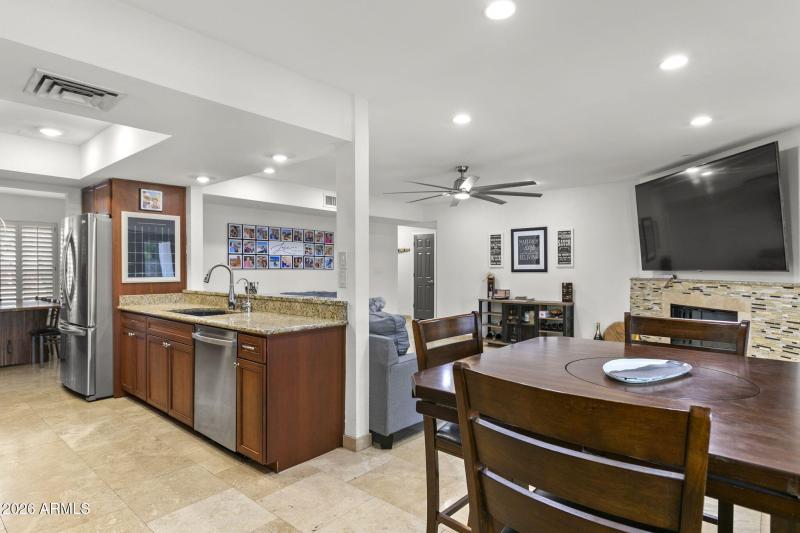 14-web-or-mls-5734-e-betty-elyse-ln