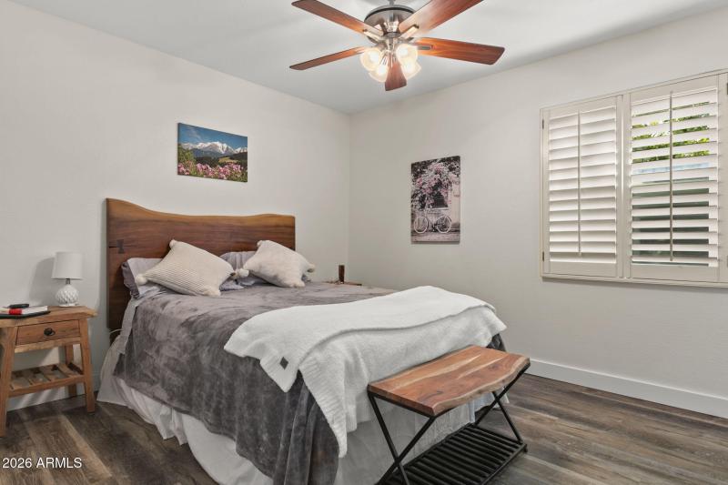 39-web-or-mls-5734-e-betty-elyse-ln