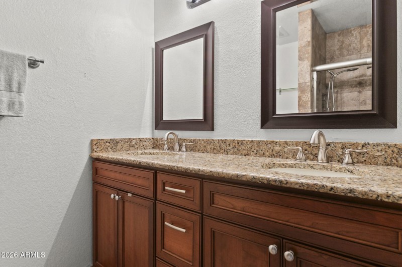 43-web-or-mls-5734-e-betty-elyse-ln