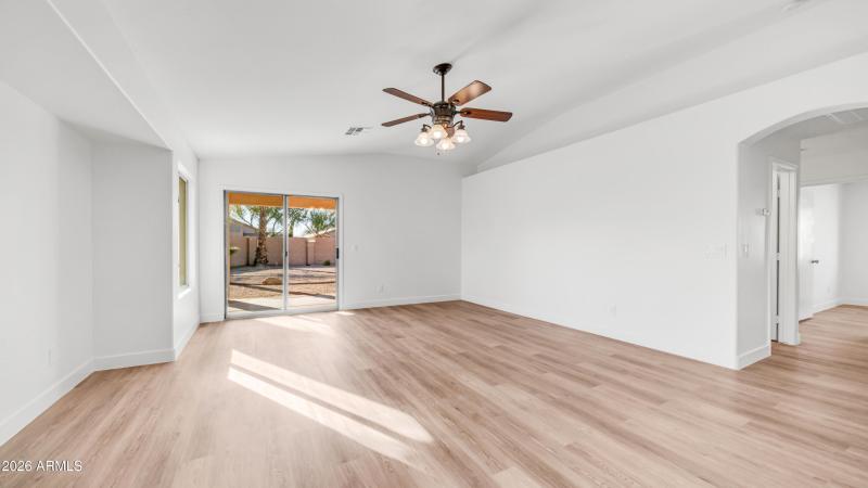 3892 S Tower Ave (7)