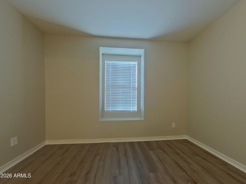 9_pc_9JLZhCBtR4_4wvEzIVLQF_layout_1