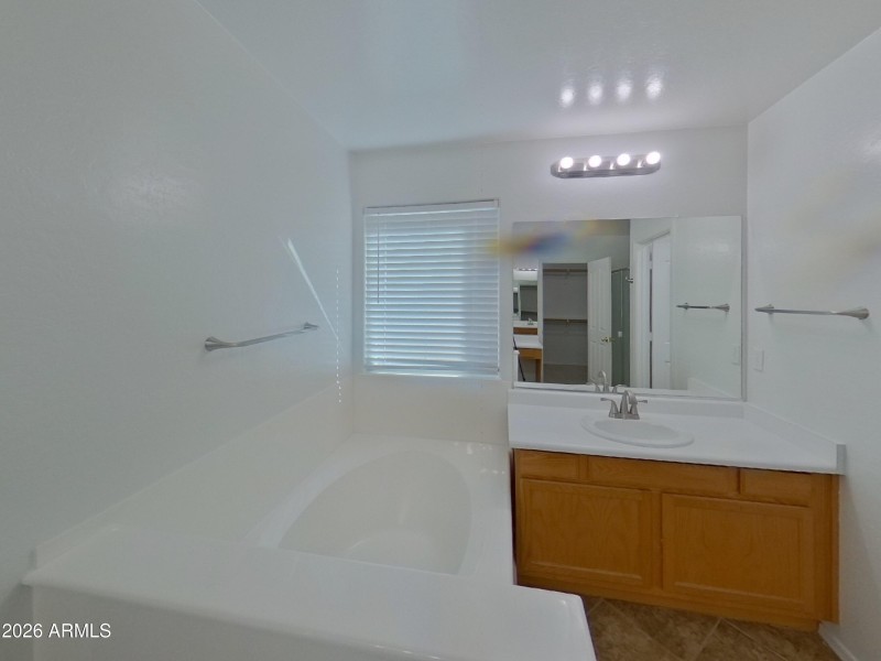 7_pc_kTtSm693yJ_7hX0zTgrYC_layout_0