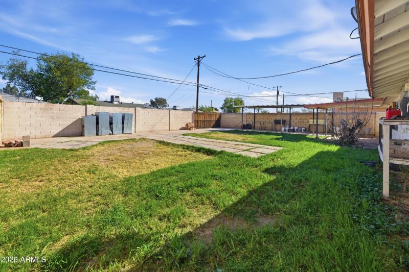 3322_W_Pierson_St_11