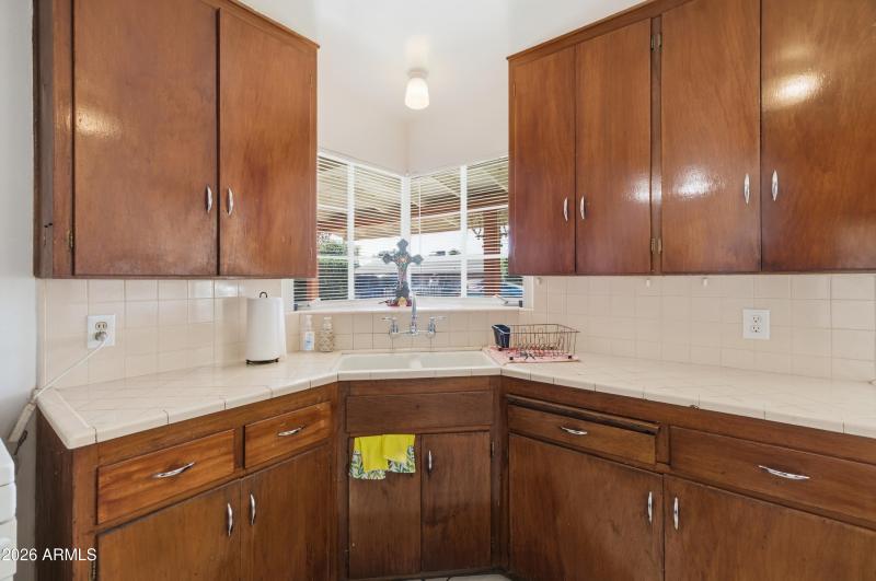 3322_W_Pierson_St_19