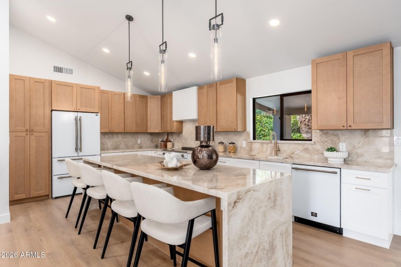 9025 N 83rd Pl, 03-06 - 02