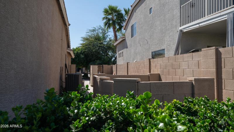 2002 W Hawken Way-32