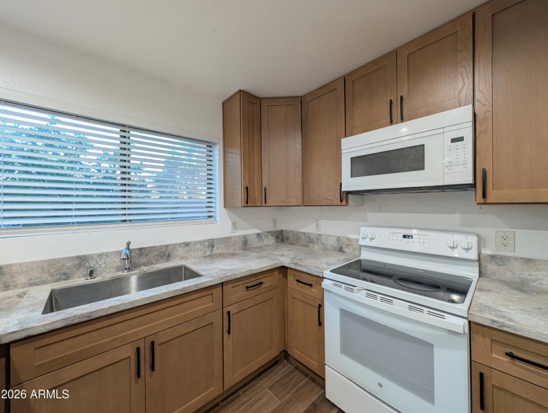 PXL_20260304_011421338