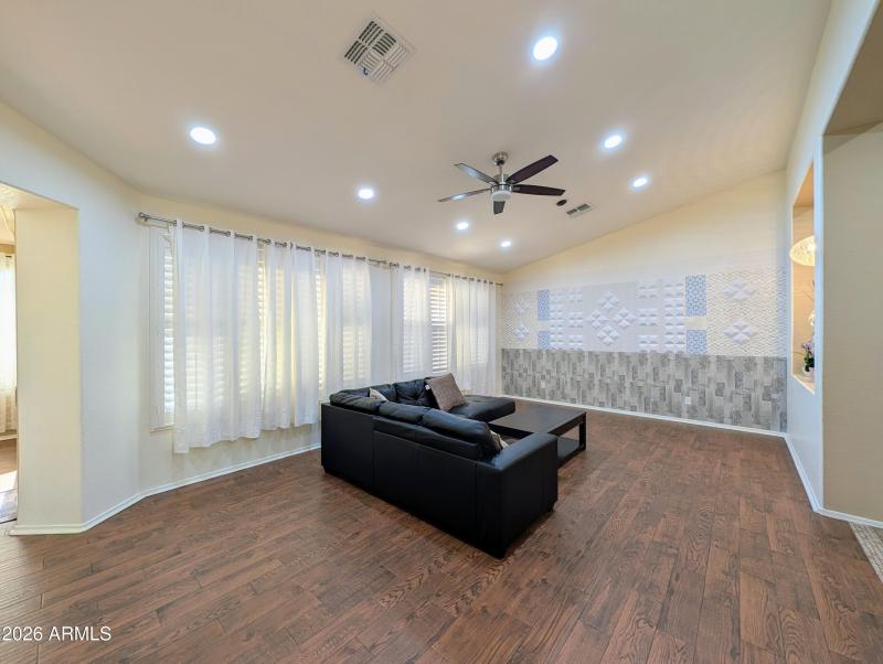 PXL_20260303_232426532