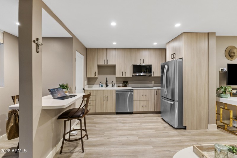 076-Lower Level Apartment - Kitchen