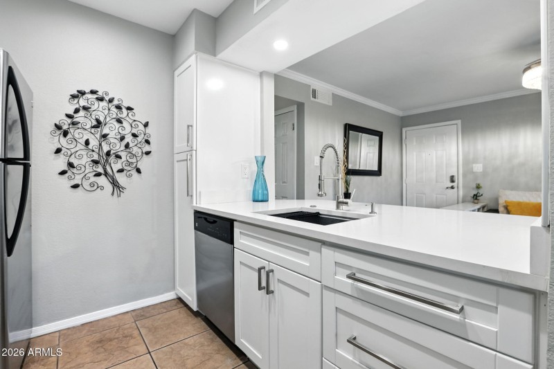 10-web-or-mls-3500 Hayden Rd unit 707 Sc