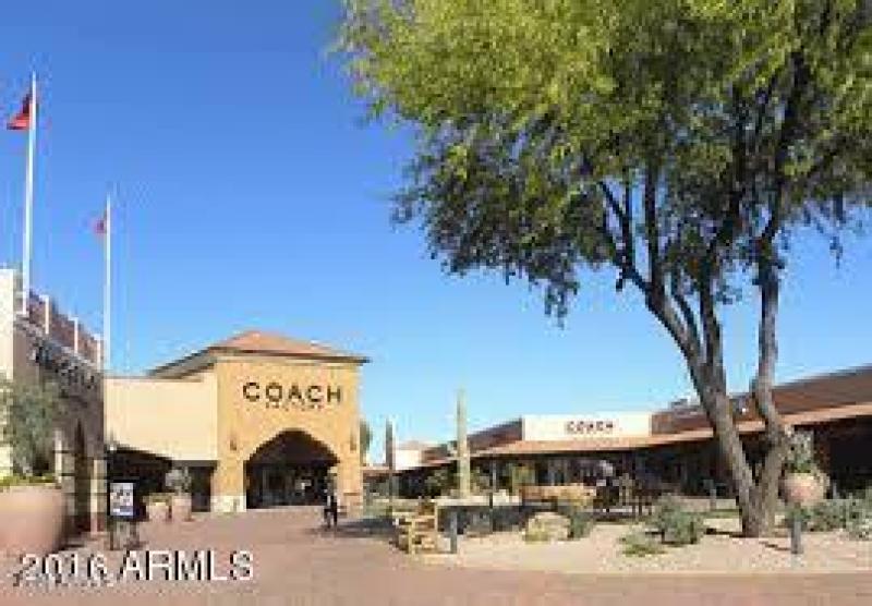 Designer Outlet Shopping