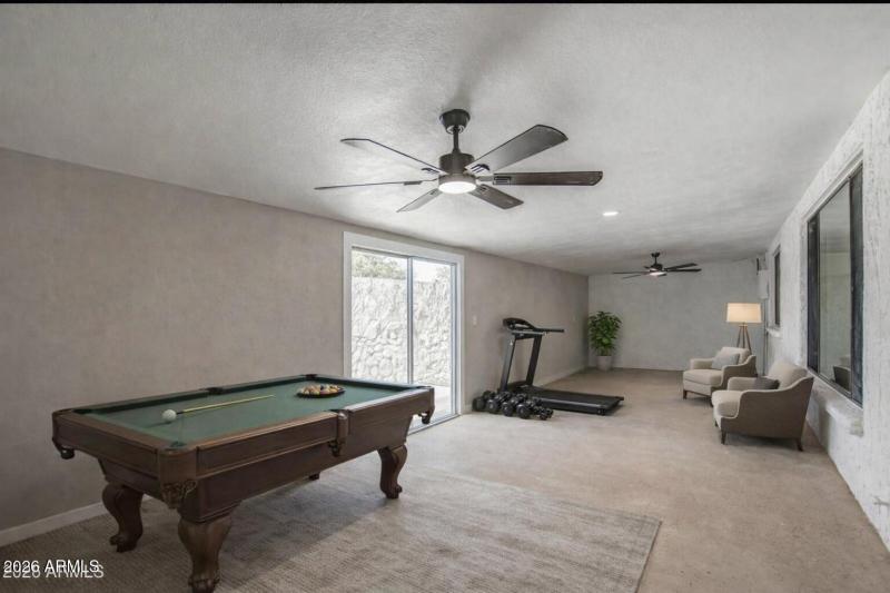 09F94CFC-90B6-471E-8C9A-270AA2ED8D6E