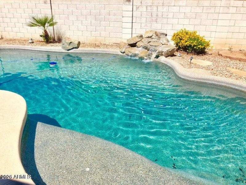 20241004064045383653000000-o