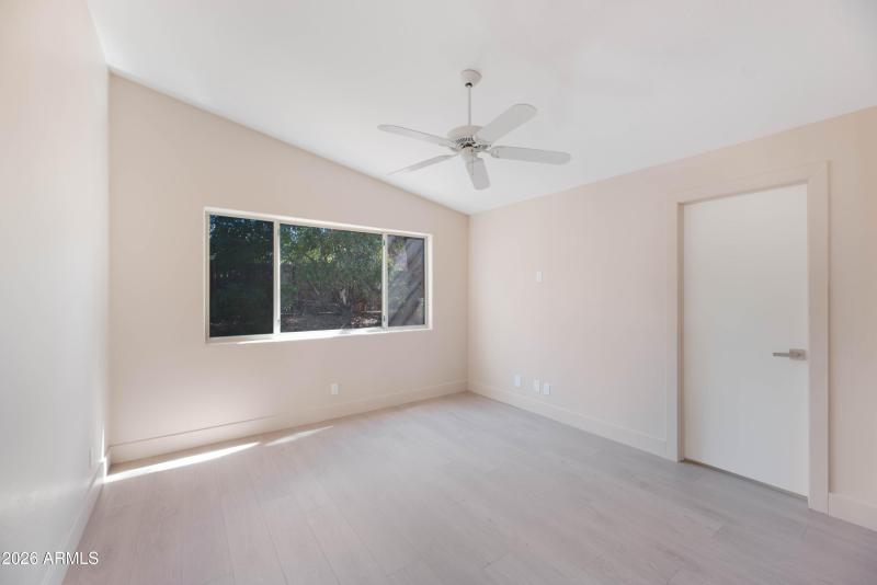 77_Morning_Sun_Dr-20