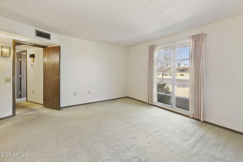 29-web-or-mls-_TM_9780